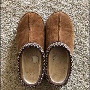 Ugg Tasman slippers women’s 9 chestnut